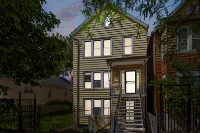 8942 S Baltimore Avenue, Chicago, IL 60617 - Photo 1