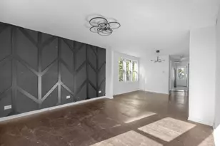 8942 S Baltimore Ave, Chicago, IL 60617 - Photo 3