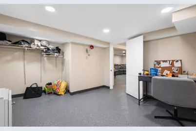 2637 N 73rd Court, Elmwood Park, IL 60707 - Photo 11