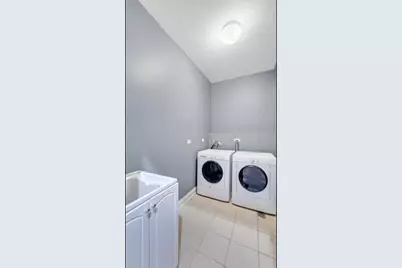 2417 W Fillmore Street #1, Chicago, IL 60612 - Photo 9