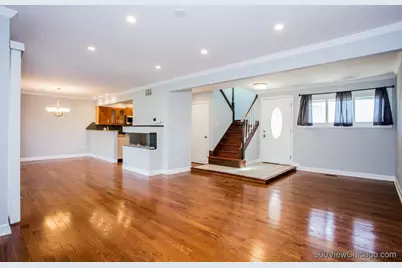 14 Westwood Drive, Indian Head Park, IL 60525 - Photo 5