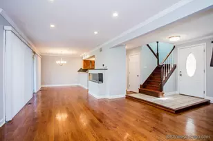 14 Westwood Dr, Indian Head Park, IL 60525 - Photo 7