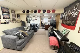 1521 Southport Ct, Zion, IL 60099 - Photo 19