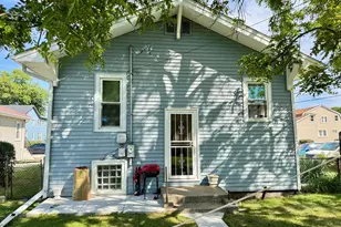 15 156th Pl, Calumet City, IL 60409 - Photo 5