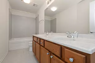 400 W Ontario St, Chicago, IL 60654 - Photo 21