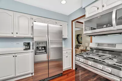 2471 Kingsley Drive, Naperville, IL 60565 - Photo 13