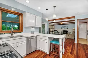 2471 Kingsley Dr, Naperville, IL 60565 - Photo 11