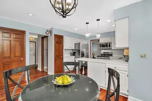 2471 Kingsley Dr, Naperville, IL 60565 - Photo 17