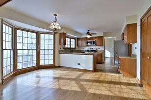 42W439 Sylvan Ln, Saint Charles, IL 60175 - Photo 13