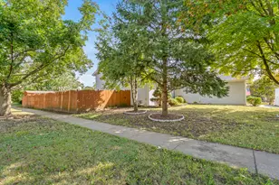 1810 Foxfield Dr, Joliet, IL 60435 - Photo 43