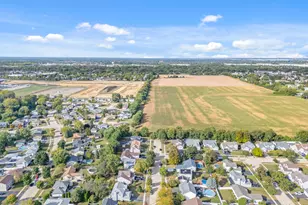 1810 Foxfield Dr, Joliet, IL 60435 - Photo 37