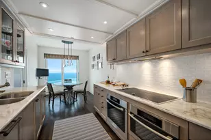 161 E Chicago Ave, Chicago, IL 60611 - Photo 27