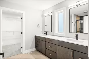 1214 Slate St, Normal, IL 61761 - Photo 17