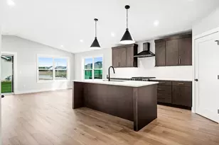 1214 Slate St, Normal, IL 61761 - Photo 7