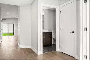 1214 Slate St, Normal, IL 61761 - Photo 5