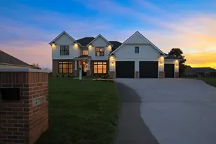 2709 Castlerock Dr, Urbana, IL 61802 - Photo 3