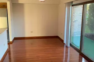 7913 Paxton Ave, Tinley Park, IL 60477 - Photo 5