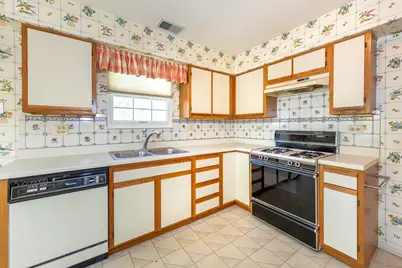 2119 Glasgow Court #0, Hanover Park, IL 60133 - Photo 11