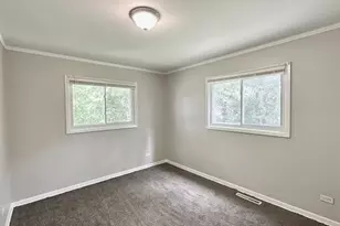 417 New Salem St, Park Forest, IL 60466 - Photo 9