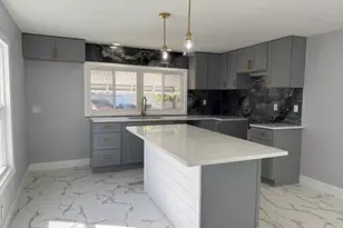 126 Knollwood Cir, Matteson, IL 60443 - Photo 3