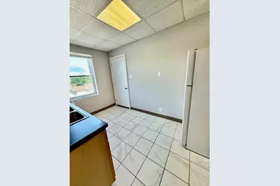 9213 S Laflin Street #3A, Chicago, IL 60620 - Photo 3