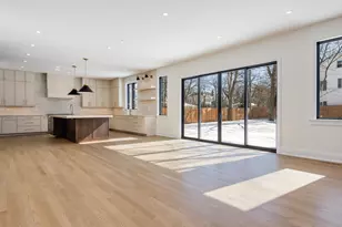 414 Laurel Ave, Wilmette, IL 60091 - Photo 5