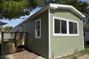 62 Brushwood Dr, Matteson, IL 60443 - Photo 1