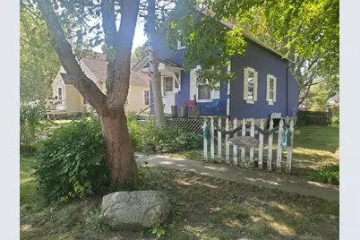 322 N Peoria Street, Gilman, IL 60938 - Photo 1