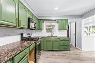 409 Wilshire St, Park Forest, IL 60466 - Photo 11