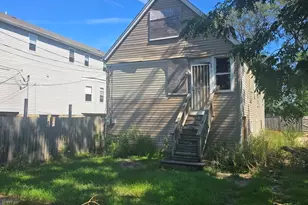 10310 S Hoxie Ave, Chicago, IL 60617 - Photo 3