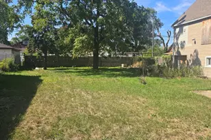 10310 S Hoxie Ave, Chicago, IL 60617 - Photo 5