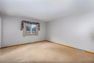 311 S Otter Creek Rd, Streator, IL 61364 - Photo 9