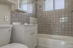 120 Grow Ln, Streamwood, IL 60107 - Photo 9