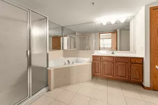 11901 Windemere Ct, Orland Park, IL 60467 - Photo 9