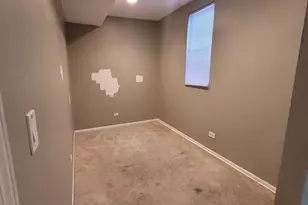 8436 S Exchange Ave, Chicago, IL 60617 - Photo 13