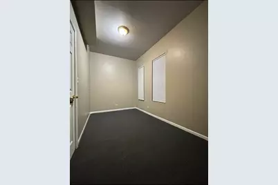 8436 S Exchange Avenue, Chicago, IL 60617 - Photo 5