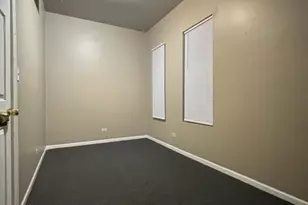 8436 S Exchange Ave, Chicago, IL 60617 - Photo 5