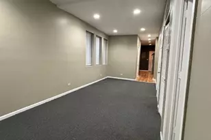 8436 S Exchange Ave, Chicago, IL 60617 - Photo 3