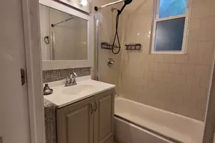 8436 S Exchange Ave, Chicago, IL 60617 - Photo 17