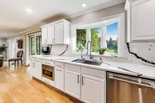 179 Sycamore Dr, Hawthorn Woods, IL 60047 - Photo 13