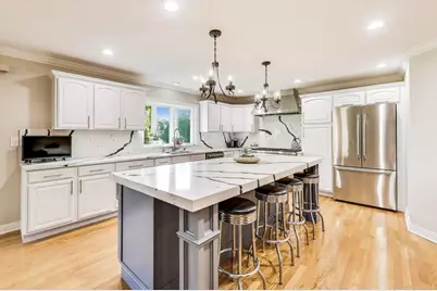 179 Sycamore Drive, Hawthorn Woods, IL 60047 - Photo 11