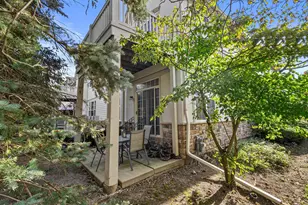 410 Bay Tree Cir, Vernon Hills, IL 60061 - Photo 27