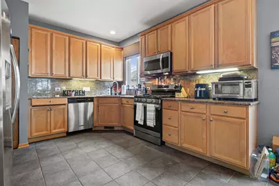 410 Bay Tree Circle, Vernon Hills, IL 60061 - Photo 7