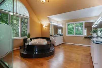 1884 Tweed Road, Inverness, IL 60067 - Photo 31