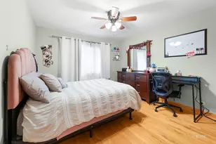 885 Brewster Ln, Bartlett, IL 60103 - Photo 25