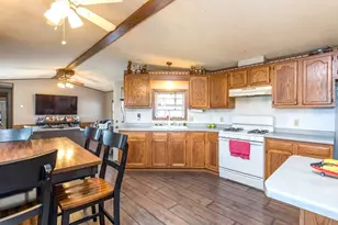 3285 Meadow Dr, Park City, IL 60085 - Photo 9