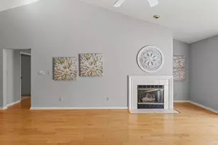 2410 Stillwater Dr, Champaign, IL 61821 - Photo 11