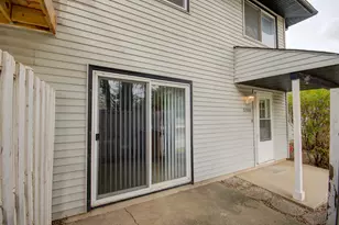 2302 Carnation Dr, Crest Hill, IL 60403 - Photo 15