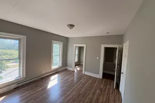 86 N 4th St, Aurora, IL 60505 - Photo 5