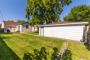 17519 Community St, Lansing, IL 60438 - Photo 39